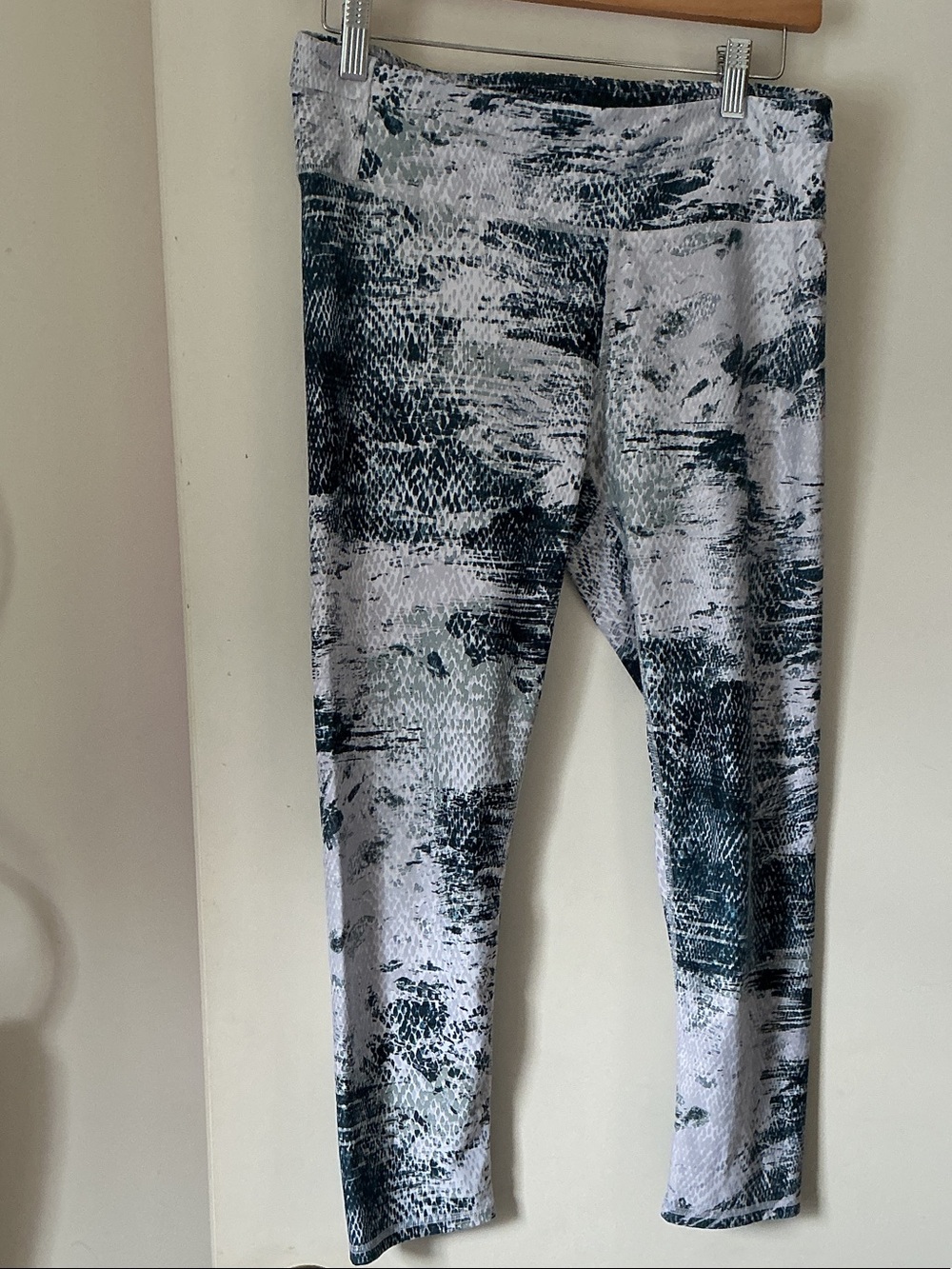FABLETICS Women’s Printed Leggings in White and Dark Green